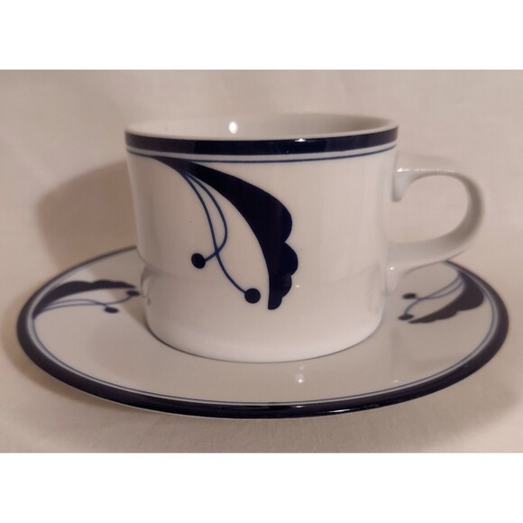 Dansk Flora Bayberry Coffee Tea Cup Mug And Saucer Made In Portugal Blue White - Picture 2 of 11